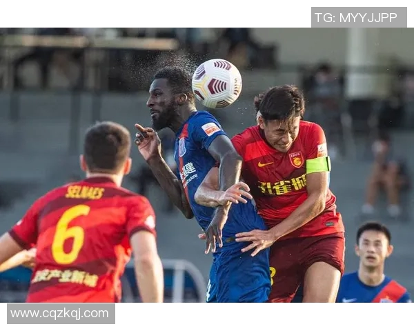 上海足球队技术争议引发热议球迷与专家观点碰撞激烈